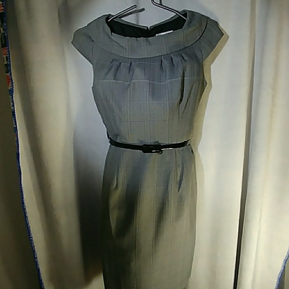 karin stevens Dresses & Skirts - Knee length black and white fitted dress
